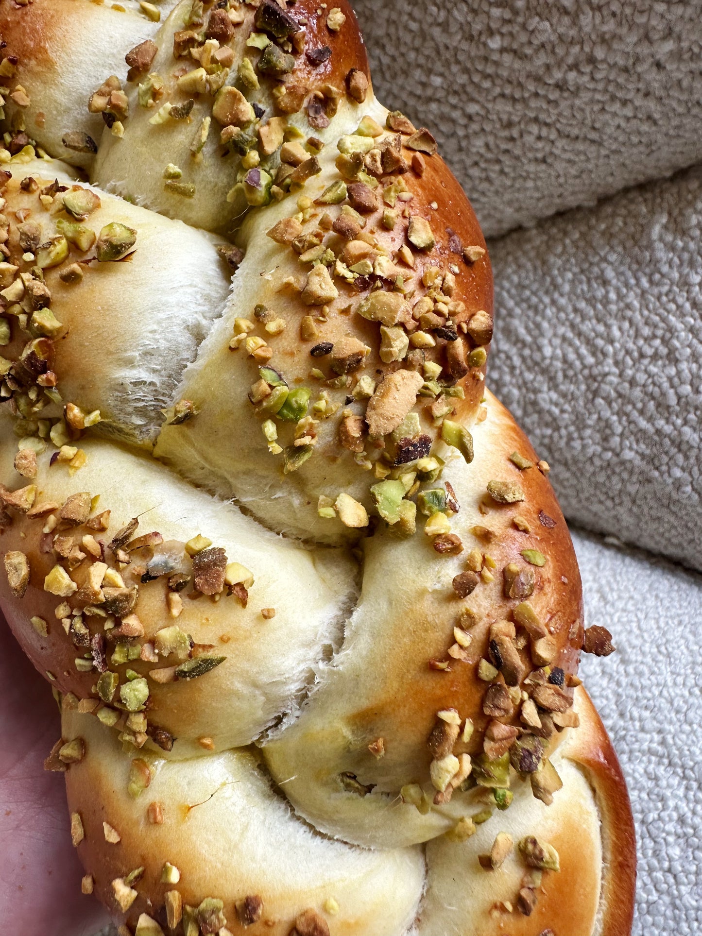 Challah au velour de pistaches d'Iran